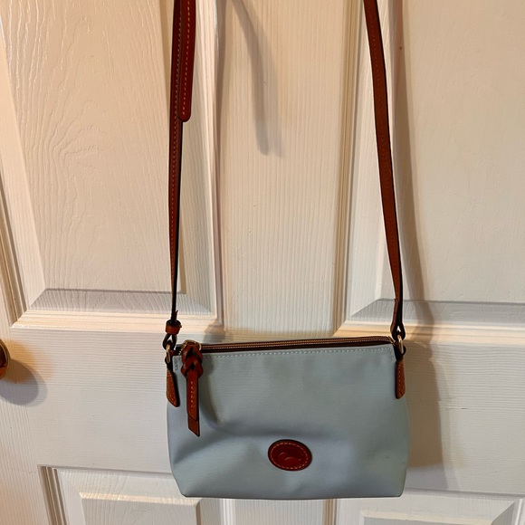 Small light blue Dooney & Bourke satchel - Picture 2 of 12